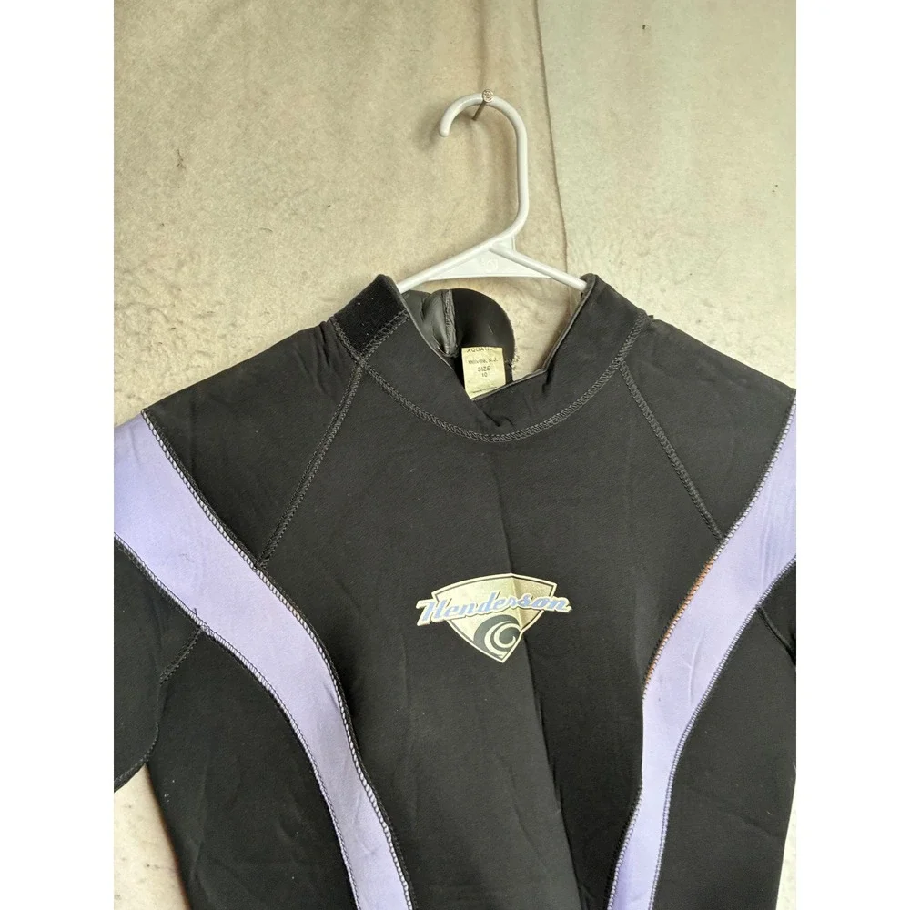 Henderson Aquatics 3mm Aquasilk Shorty Wetsuit Black Purple Womens Size 10